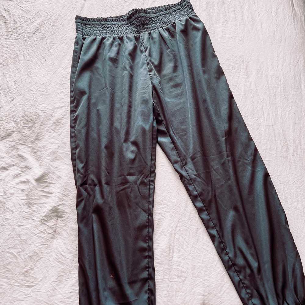 Aerie Stretchy Pants / Medium / Grey